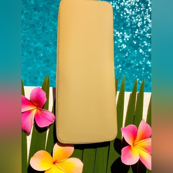 Michael Kors Charlotte Large Top Zip Shoulder Tote Bag Golden Yellow (NWT) - Picture 7 of 13